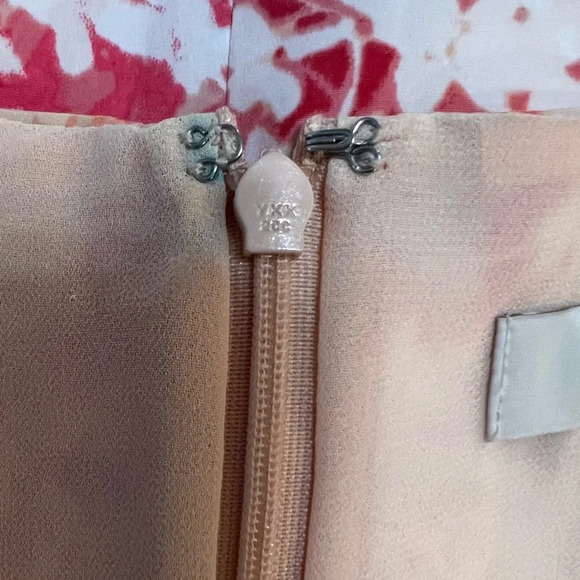 The Loft Tan and Shades of Orange Sleeveless Lightweight Pleated Dress. Size 10. - Picture 11 of 13